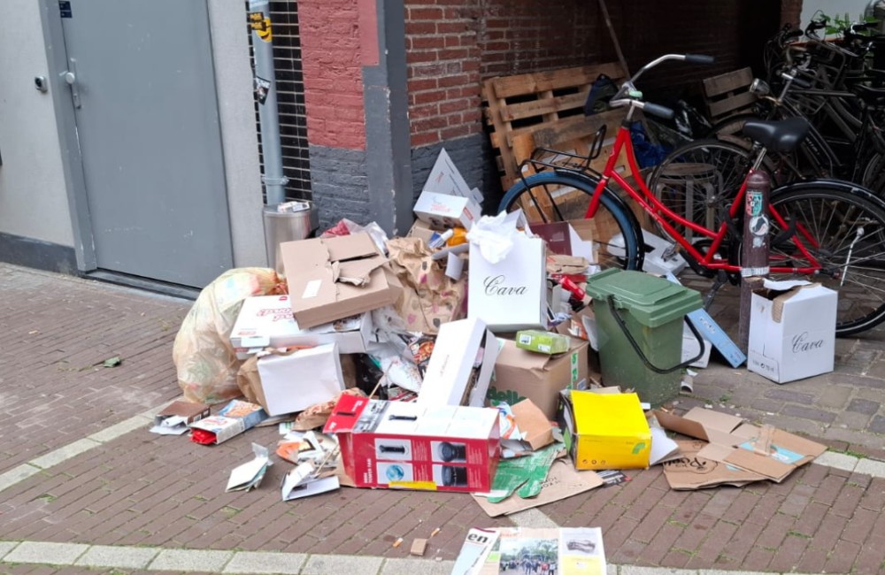 Afvalhotspots: De troep wordt opgeruimd